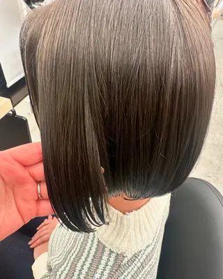 ショート カラー KUWAO MOEのヘアスタイル