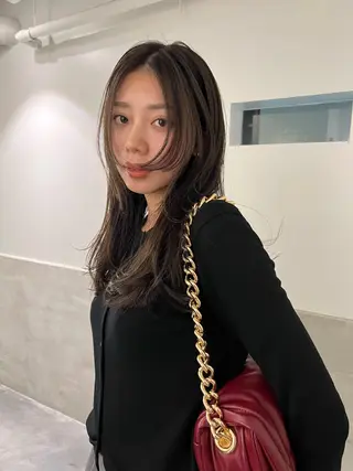 ロング カラー KOCHAB所属・三谷 はるなのヘアスタイル