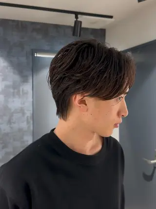 ミディアム パーマ メンズ SALOWIN 原宿 iori所属・💈センターパート パーマ特化💈雄太のヘアスタイル