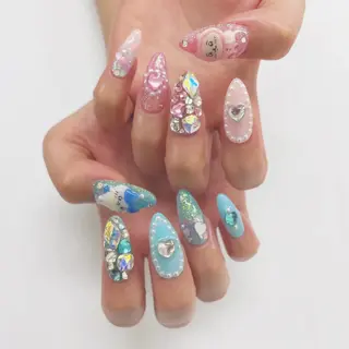 ネイル 五十嵐 美智のネイルデザイン