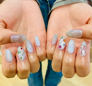 ネイル Chun Chun nail所属・ヒュン オアンのネイルデザイン
