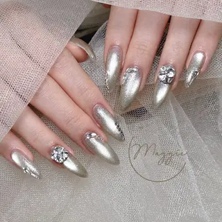 ネイル Maggie Nail🦩のネイルデザイン