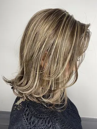 ミディアム フラミューム 伊勢崎のヘアスタイル