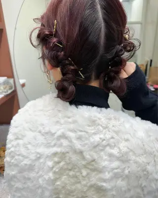 セミロング カラー ヘアアレンジ autre所属・大久保 ひでなりのヘアスタイル