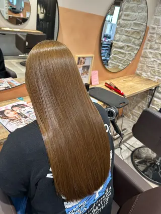 ロング カラー yu-kiハイトーン /ブリーチ無しカラーのヘアスタイル