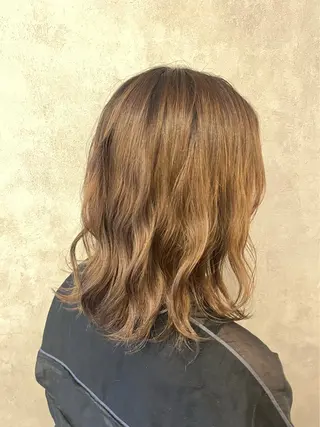 ミディアム カラー 原口 圭織のヘアスタイル