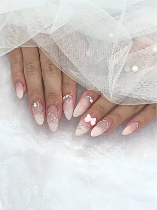 ネイル AKARI🎀 京橋nail&eyeのネイルデザイン