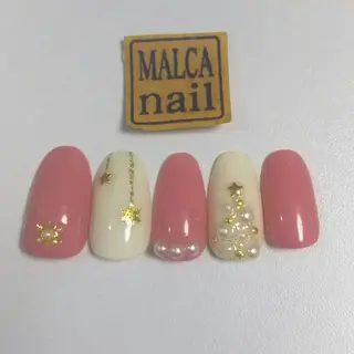 ミディアム カラー ヘアアレンジ ネイル キッズ マツエク・マツパ MALCAnail(マルカネイル)所属・荒木 莉奈のネイルデザイン