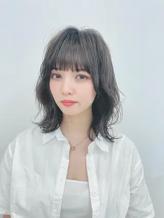 ミディアム 韓国風レイヤーカット 松葉翔のヘアスタイル