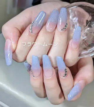 ネイル フラワー ムーンのネイルデザイン