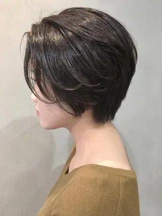 ショート カラー 🩷🍭中津・梅田 エリア🍬💜のヘアスタイル