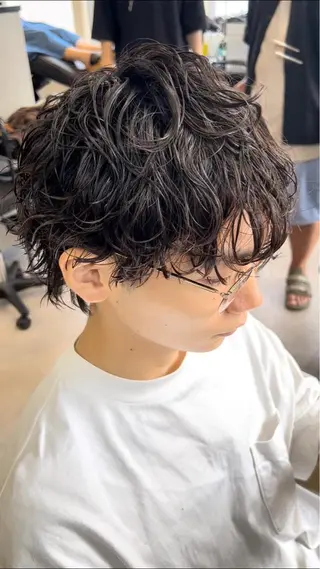 ミディアム パーマ メンズ メンズStylist 山根慧のヘアスタイル