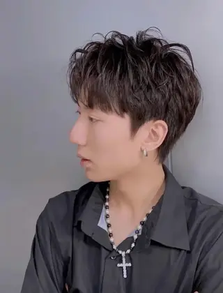 ショート パーマ JIJIA美容室所属・羽エクステ 小岩のヘアスタイル