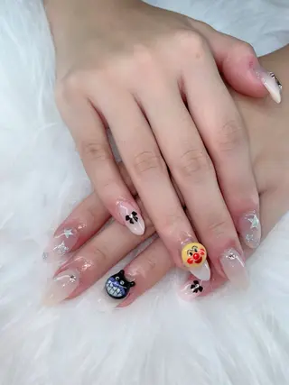 ネイル 齋藤 和泉のネイルデザイン