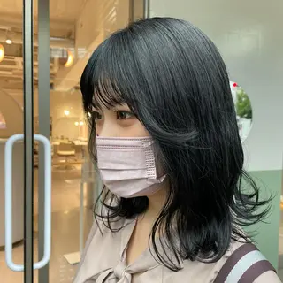 カラー BLANCA　HAIR西尾所属・新納 杏奈のヘアスタイル