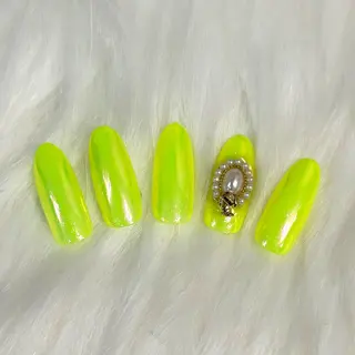 ネイル ガールネイルサロン所属・ガール　ネイルサロン 垣内　英里のネイルデザイン