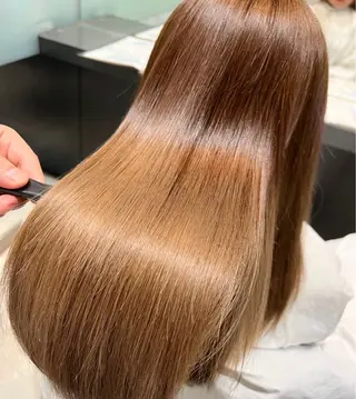 カラー 林 美月のヘアスタイル