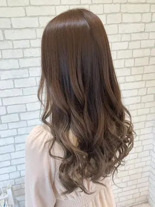 ロング カラー 尾森紳哉💎透明感/ デザインカラーのヘアスタイル