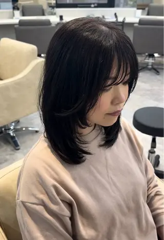 セミロング A BY WHO所属・A BY WHO あおきのヘアスタイル