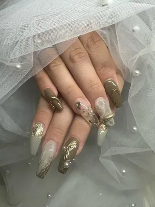 ネイル Moana所属・宮崎 美涼のネイルデザイン
