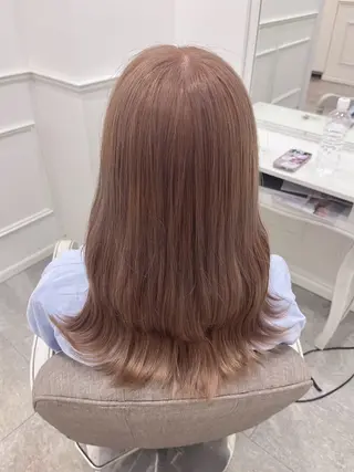 ロング カラー 新井 凪のヘアスタイル