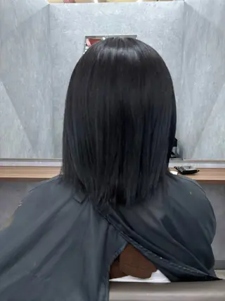 ミディアム 山崎 美羽のヘアスタイル