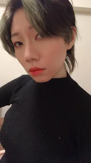 ショート カラー パーマ ヘアアレンジ メンズ キッズ ネイル マツエク・マツパ アニメ,Vオタク× 即効痩せエステサロンのエステ・リラクイメージ