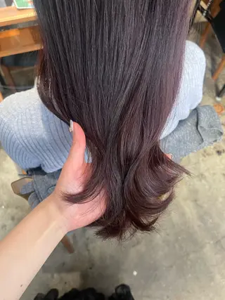 ロング カラー シンドウ チサのヘアスタイル