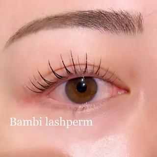 マツエク・マツパ SALON VILLAGE Jingumae 2nd.店所属・eyelist. AIのマツエク・マツパデザイン