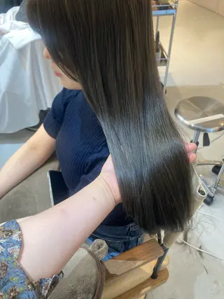 ロング ✨色持ちの良い艶 カラー✨蟹江真世のヘアスタイル