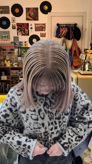 ミディアム ノムラ サクラのヘアスタイル