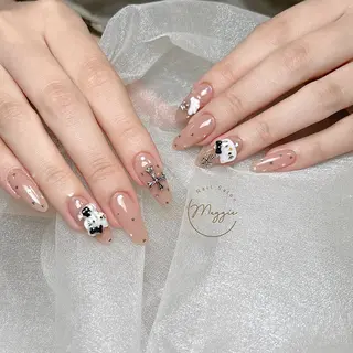 ネイル Maggie Nail🦩のネイルデザイン