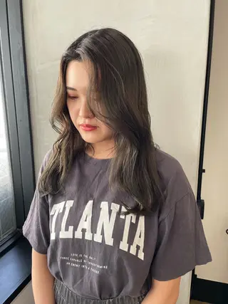 ロング Megu/ベージュ/ 透明感カラーのヘアスタイル