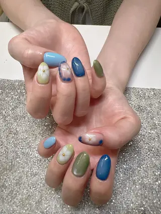 ネイル Guarendo錦糸町店所属・ガレンドウ 白澤 愛子のネイルデザイン