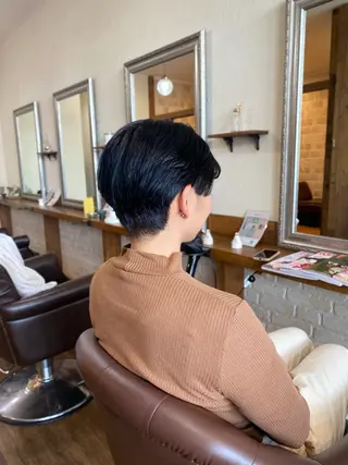 ショート カラー Hair & Eyelash Riche所属・肥田 夕蘭のヘアスタイル