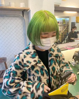 ショート ブリーチ/ウルフ ハッシュカット/石山のヘアスタイル