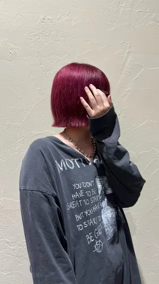 ショート カラー 石黒 理々花のヘアスタイル