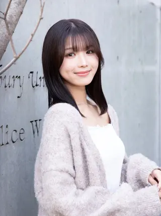 セミロング 全国No.1歴あり HINATA🥇のヘアスタイル