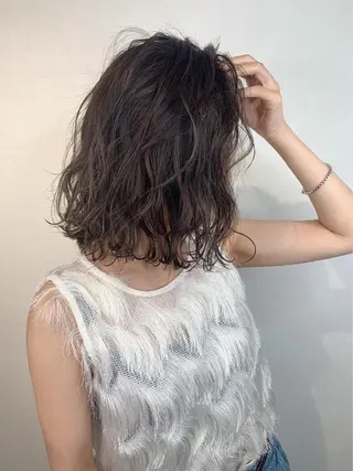 ショート カラー _WHITE 天王寺のヘアスタイル