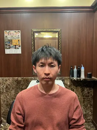 ショート ヒロ銀座バーバーショップ丸の内所属・秋山 琳太のヘアスタイル