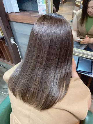 セミロング カラー MIKA 💫艶透明感カラーのヘアスタイル
