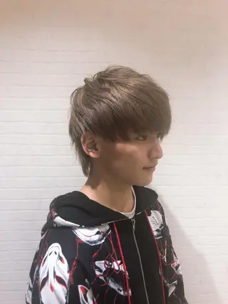 カラー メンズ 岩永 梨玖のヘアスタイル