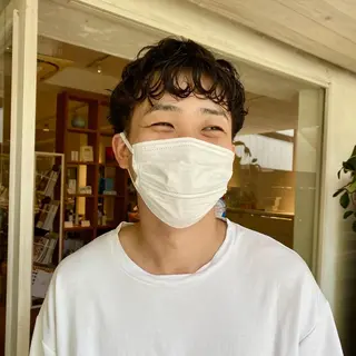 パーマ メンズ BELLA阿部野 TOMOMIのヘアスタイル