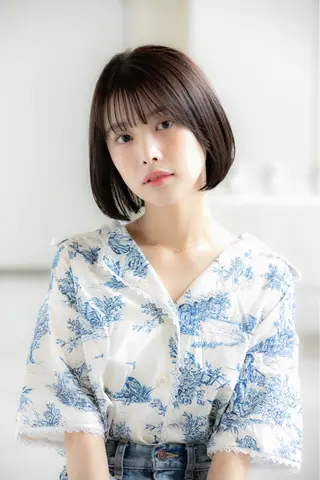 ミディアム カラー パーマ ヘアアレンジ 🩵美艶髪×透明感 カラー×質感再生💚のヘアスタイル