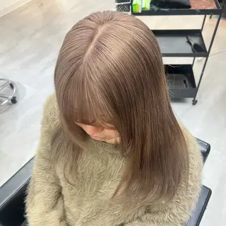 セミロング カラー いろあそび所属・12月限定🉐カット モデル募集🉐のヘアスタイル