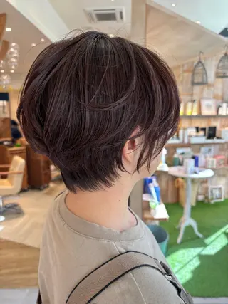 ショート パーマ レイヤーカット✨ 艶髪藤野のヘアスタイル