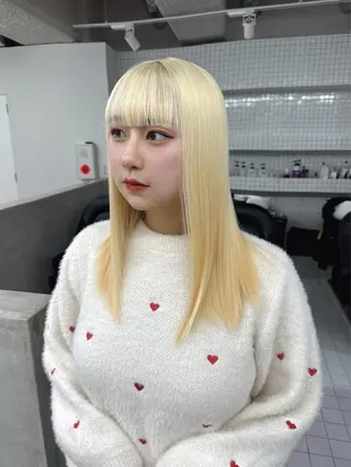 ロング カラー ハイトーン/ピンク カラー/めい🎀のヘアスタイル