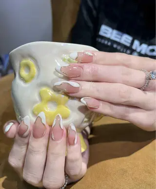 ミディアム 28nails -hangのネイルデザイン
