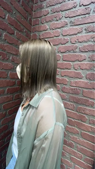 ミディアム カラー 寺田 さゆみのヘアスタイル