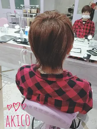 ミディアム カラー パーマ LUXBE GALLERY なんば駅前店所属・ラックスビーギャラリ ー AKICOのヘアスタイル